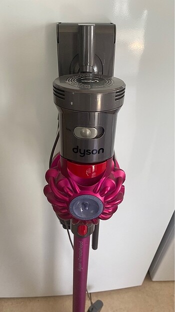 Beden Dyson v7 süpürge