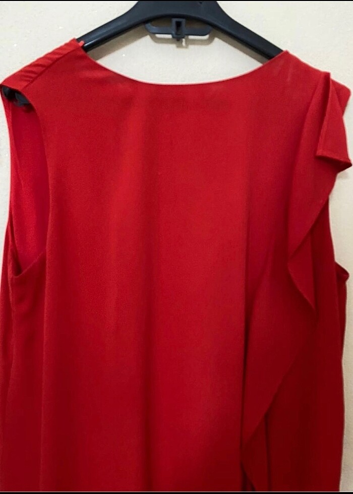 Adil Işık kırmızı elbise - Görsel 3