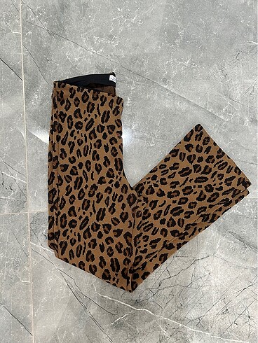 Zara Leopar triko