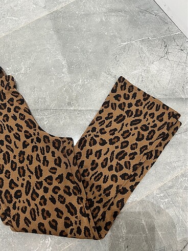 s Beden Zara Leopar triko