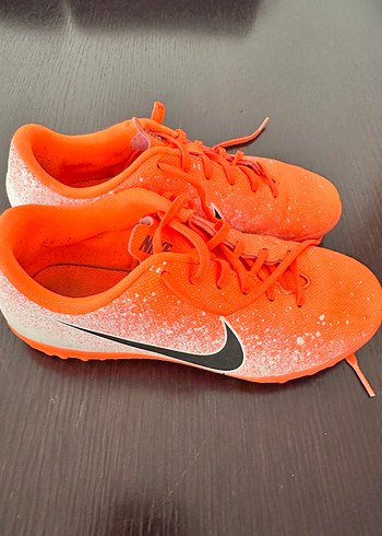 Nike Turuncu Erkek Futbol Ayakkabısı