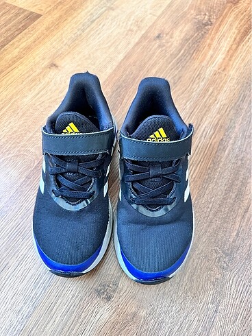 Adidas Çocuk spor ayakkabı