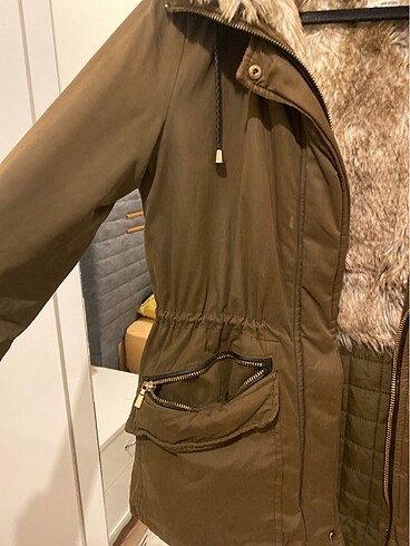 Sağlam haki ve kürklü kaban - Görsel 3