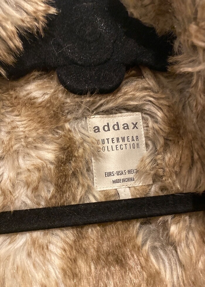 Sağlam haki ve kürklü kaban - Görsel 2