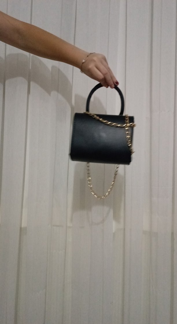 Zincir Detaylı Siyah Yılan Desenli Deri Çanta - Görsel 2