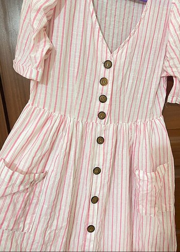 Düğmeli Pembe Çizgili Uzun Kadın Elbise - Görsel 4