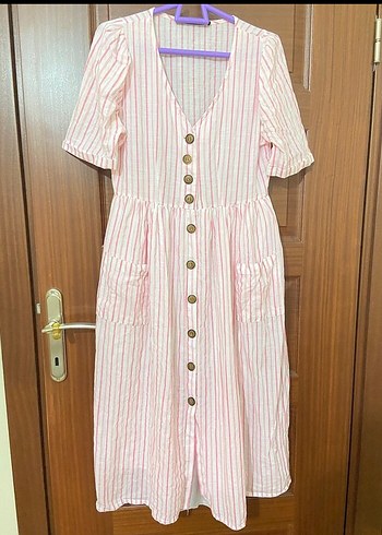 Düğmeli Pembe Çizgili Uzun Kadın Elbise - Görsel 3