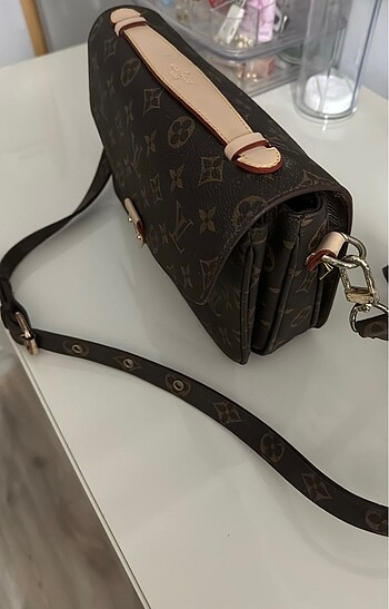 Louis Vuitton Louis Vuitton çapraz çanta