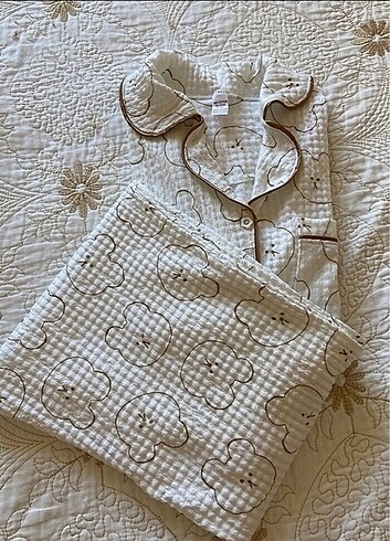 Trendyol & Milla Ayıcıklı pijama takımı