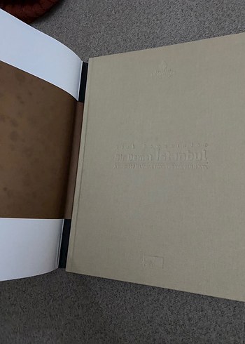 Bir Demet İstanbul - Türk Romanından Kitap - Görsel 2