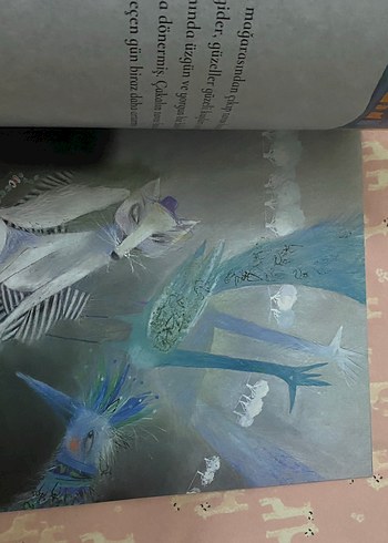 Tavus Kusu Olmak İsteyen Çakal - Sanat Kitabı - Görsel 5