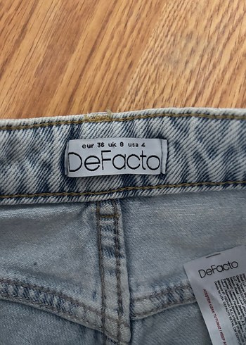 Mavi Mini Denim Şort - Görsel 3