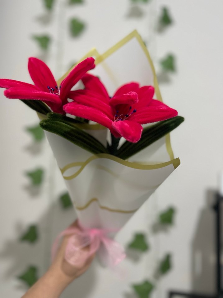 Lilyum çiçek buketi  - Görsel 4