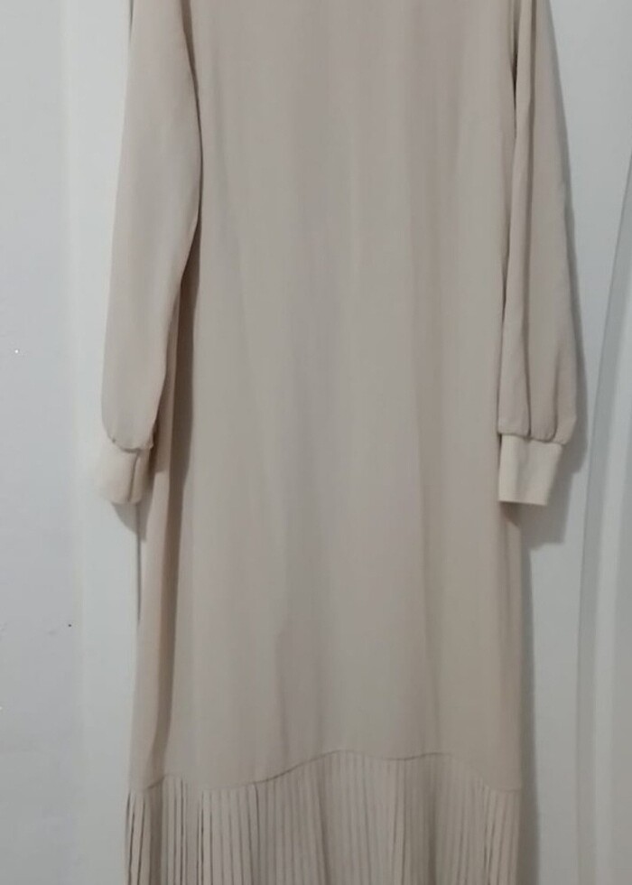 Bej tesettür elbise - Görsel 2