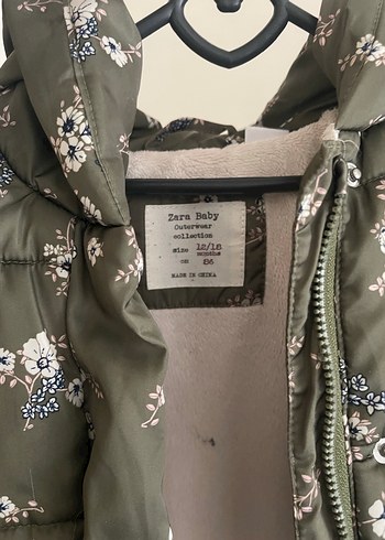 Çiçek Desenli Kapüşonlu Kız Çocuk Mont - Görsel 4