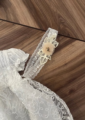 Kız Çocuk Beyaz Dantelli Nakışlı Elbise - Görsel 4