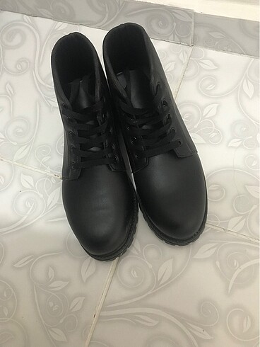 Lc Waikiki kadın bot