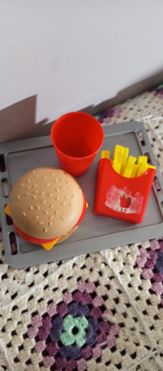 Renkli Plastik Hamburger ve Patates Oyuncak Seti - Görsel 2