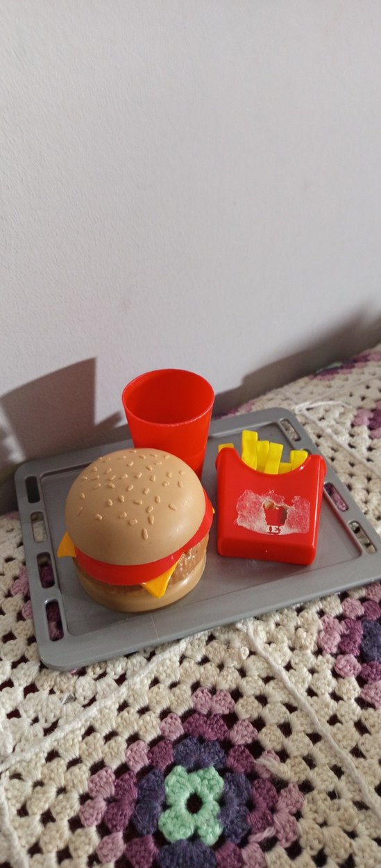 Renkli Plastik Hamburger ve Patates Oyuncak Seti - Görsel 4