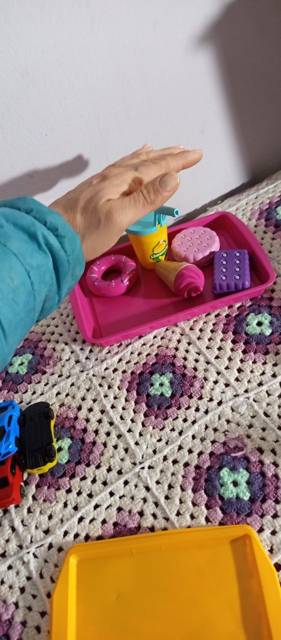 Renkli Oyuncak Tatlı ve İçecek Seti - Görsel 2