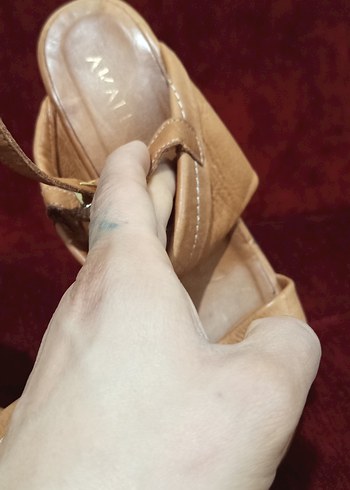 Bej Deri Bohem Tarzı Dolgu Topuklu Kadın Ayakkabı - Görsel 4