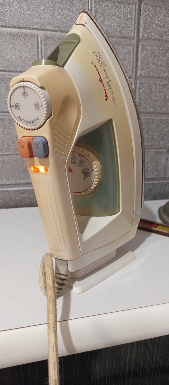 Moulinex Beyaz Ütü - Görsel 2