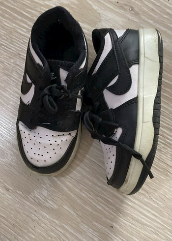 Nike Beyaz-Siyah Spor Ayakkabı Velcro