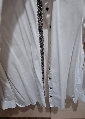Düğmeli Beyaz Pamuklu  Gömlek - Görsel 4