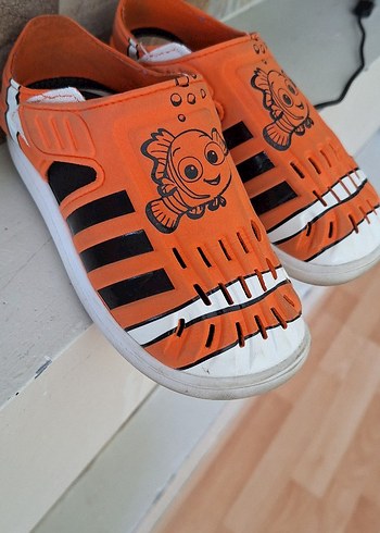 Turuncu Baskılı Erkek Çocuk Terliği Velcro