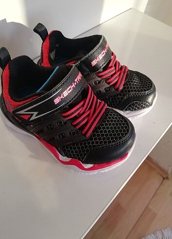 Skechers bebek spor ayakkabısı 