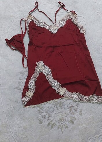 H&M Gecelik