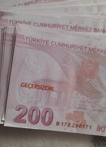  Geçersiz 200 tl banknotlar..