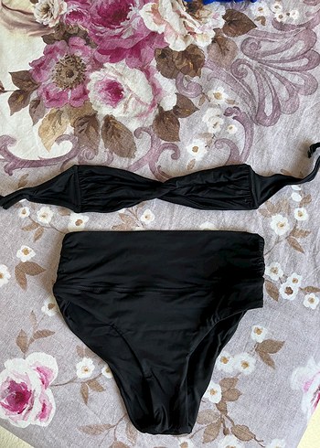 Siyah Strappy Gotik Bikini