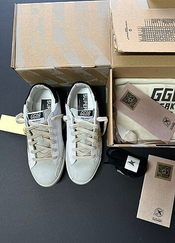 39 Beden Golden Goose Gold