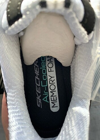 38 Beden Skechers Dlites