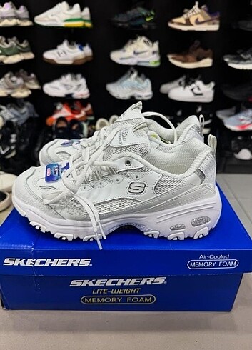 Skechers Dlites White