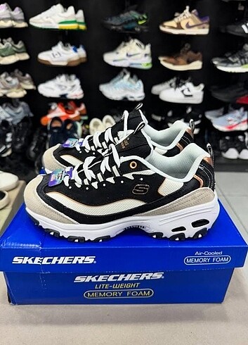 Skechers Dlites Black
