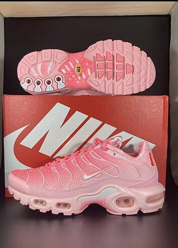 Nike Nike Air Max TN Pink