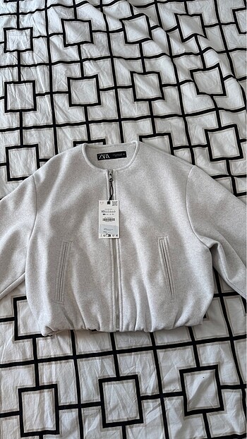 Zara Zara ELASTİK KENARLI YUMUŞAK BOMBER CEKET