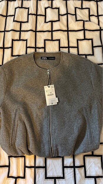 Zara ELASTİK KENARLI YUMUŞAK BOMBER CEKET