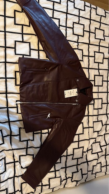 m Beden Zara SUNİ DERİ CROP BIKER CEKET