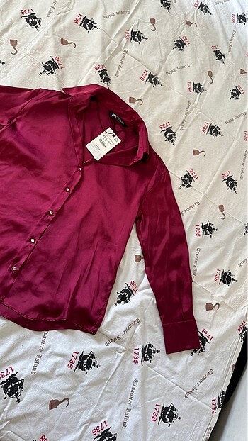 xs Beden Zara BASIC SATEN GÖMLEK