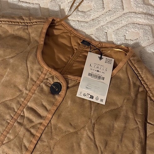 m Beden camel Renk Zara YIKANMIŞ GÖRÜNÜMLÜ KAPİTONE CEKET