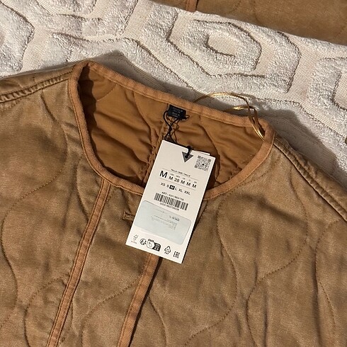 l Beden camel Renk Zara YIKANMIŞ GÖRÜNÜMLÜ KAPİTONE CEKET