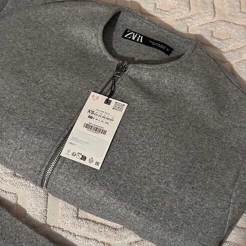 xs Beden gri Renk ZARA ELASTİK KENARLI YUMUŞAK BOMBER CEKET