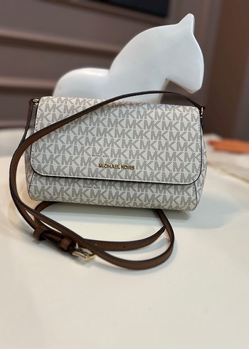 Michael Kors Kadın Beyaz Deri Çapraz Çanta - Görsel 2