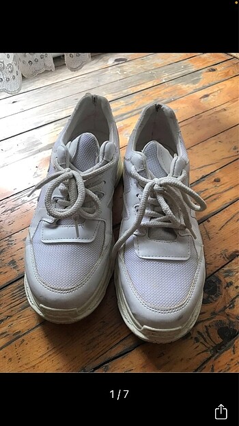 Beyaz Spor ayakkabı