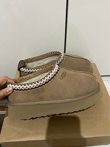 Ugg Ugg model terlik