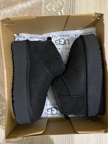 40 Beden siyah Renk Ugg model bot