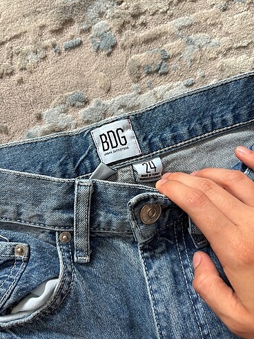 xs Beden yırtık jean